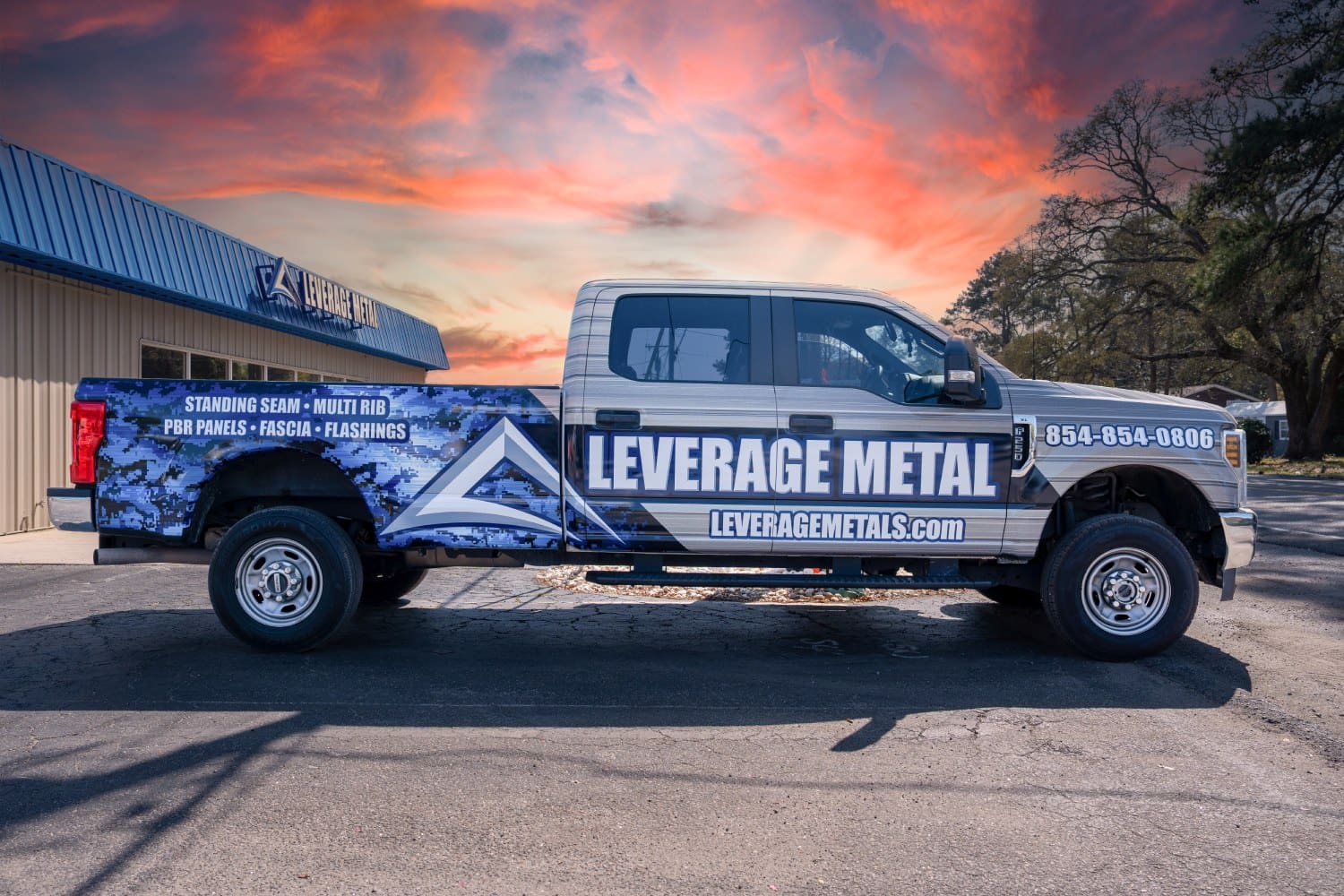 A truck with the words leverage metal on it.